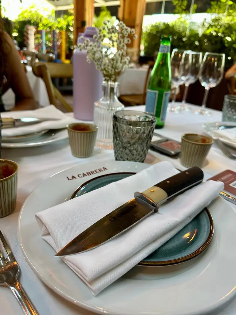 Os melhores restaurantes para comer carne em Santiago do Chile 3 La Cabrera Vitacura