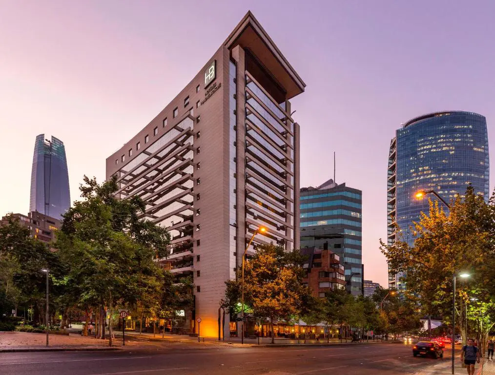 Onde ficar em Las Condes: melhores regiões e hotéis em Santiago 7 Plaza El Bosque 3.jpeg
