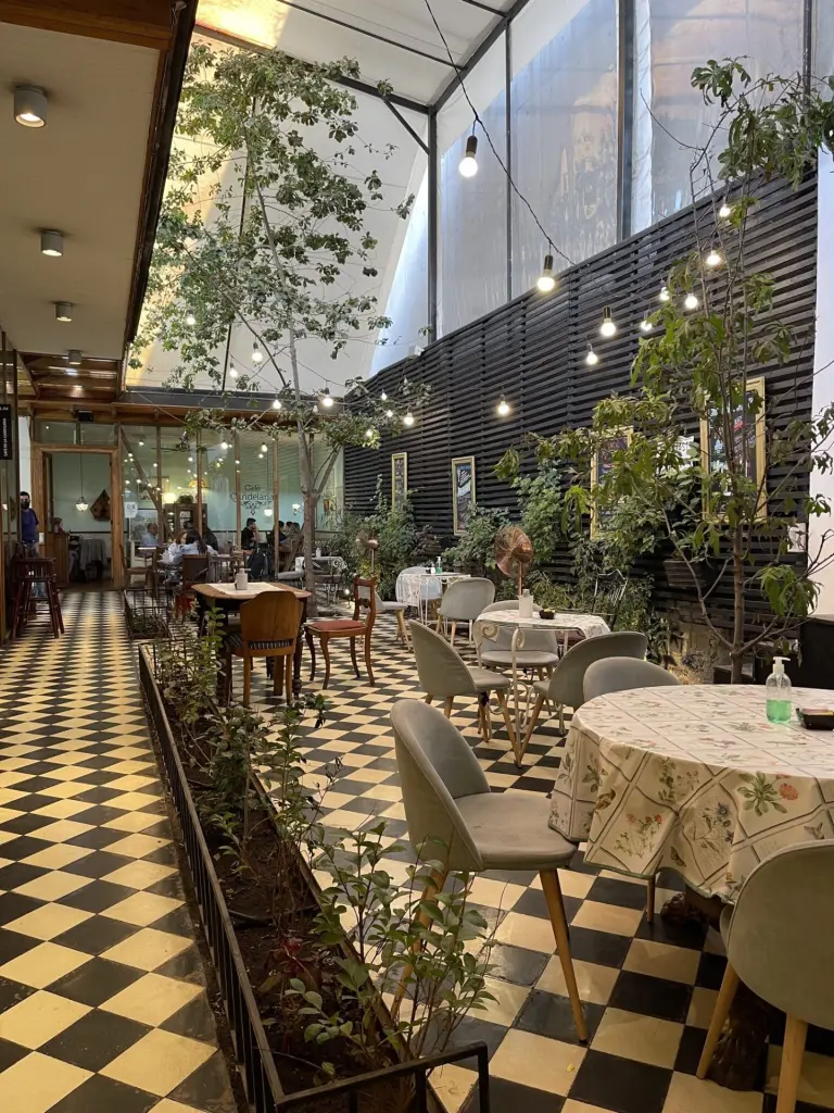 Bairro Itália no Chile: charme, gastronomia e arte em um só lugar 7 Bairro italia9 rotated 1