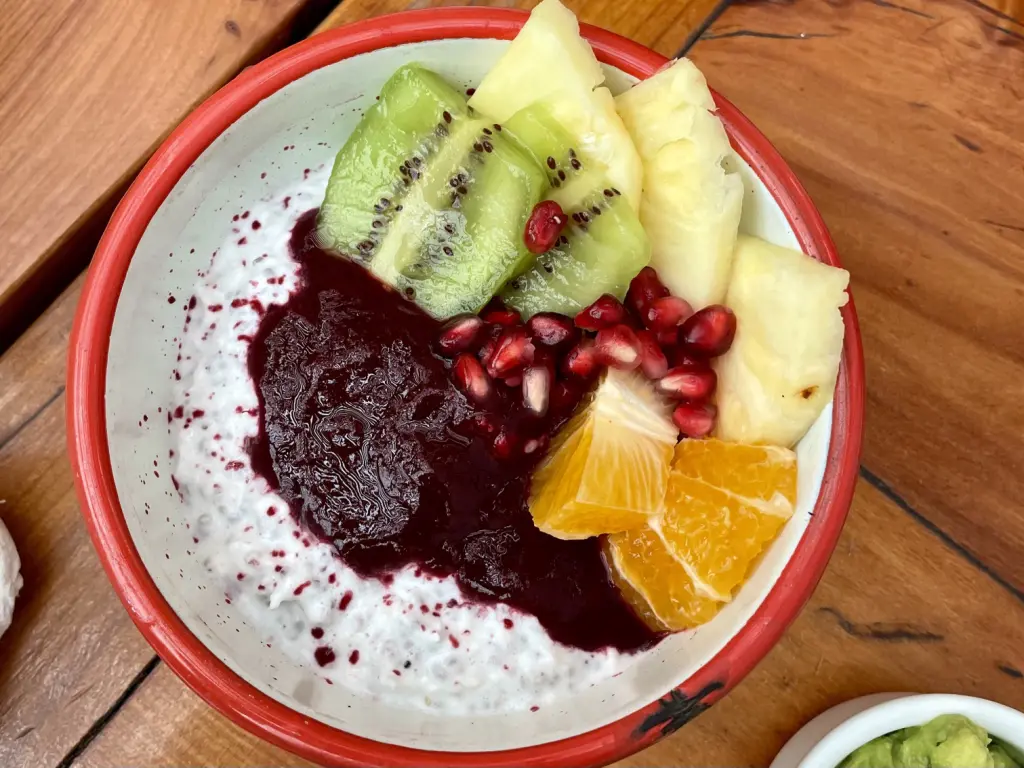 Onde comer vegetariano em Santiago: restaurante imperdível para conhecer 2 Brunch pudimChia