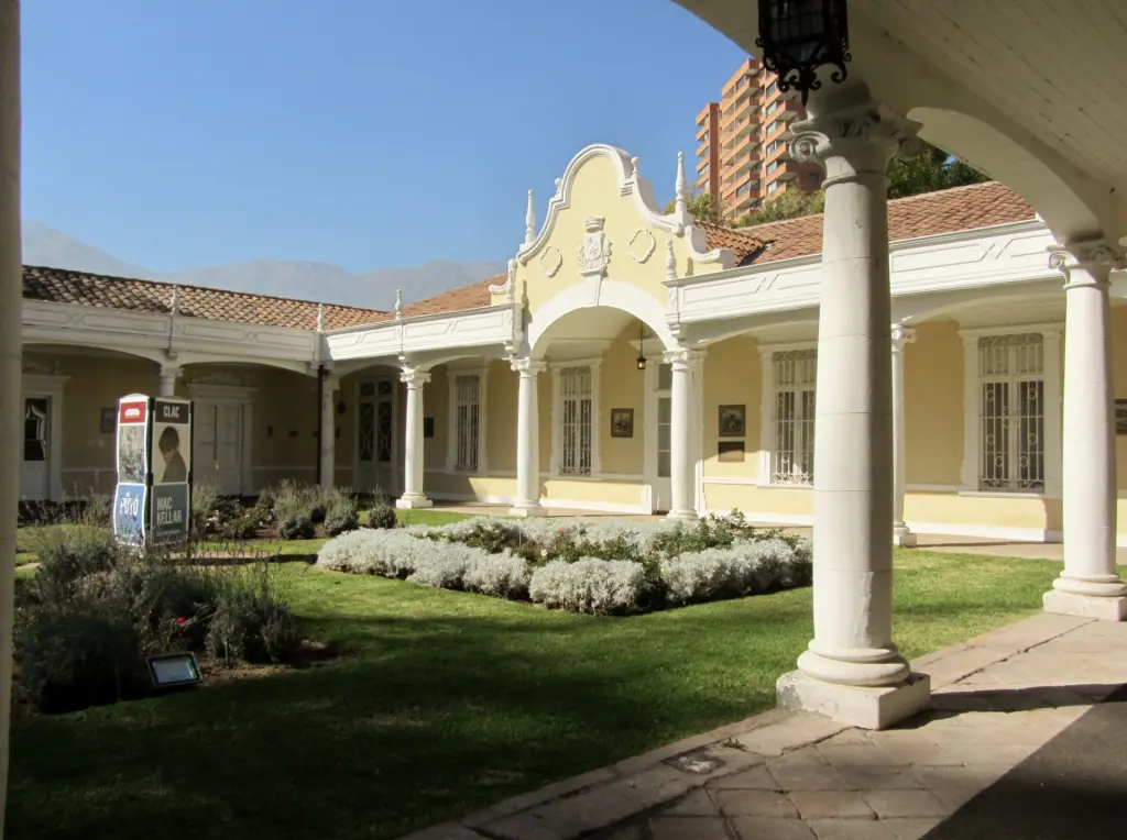 Chile: os melhores espaços culturais de Santiago do Chile 20 CasaMuseoSantaRosa