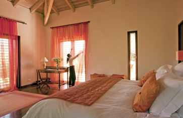 Clos Apalta hotel1.png