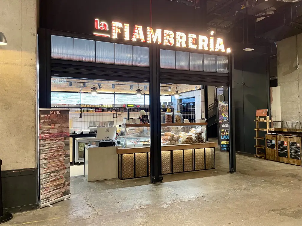 Passeios no Chile com crianças: novo ponto turístico divertido para toda a família 8 Fiambreria MUT.jpg
