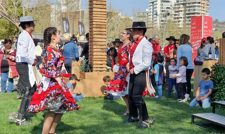 Festas Pátrias 2022 - Como curtir o maior feriado em Santiago do Chile 2 Fiestas patrias 20191028 1.jpg