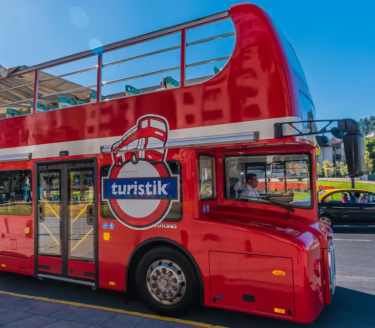 Hop on Hop off1 4.jpg