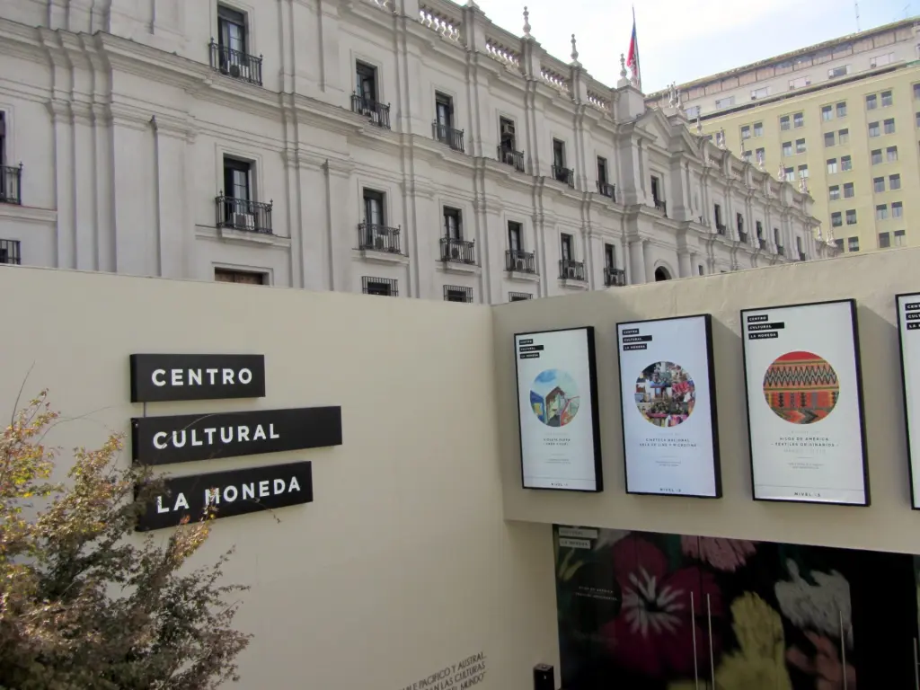 Chile: os melhores espaços culturais de Santiago do Chile 7 LaMoneda