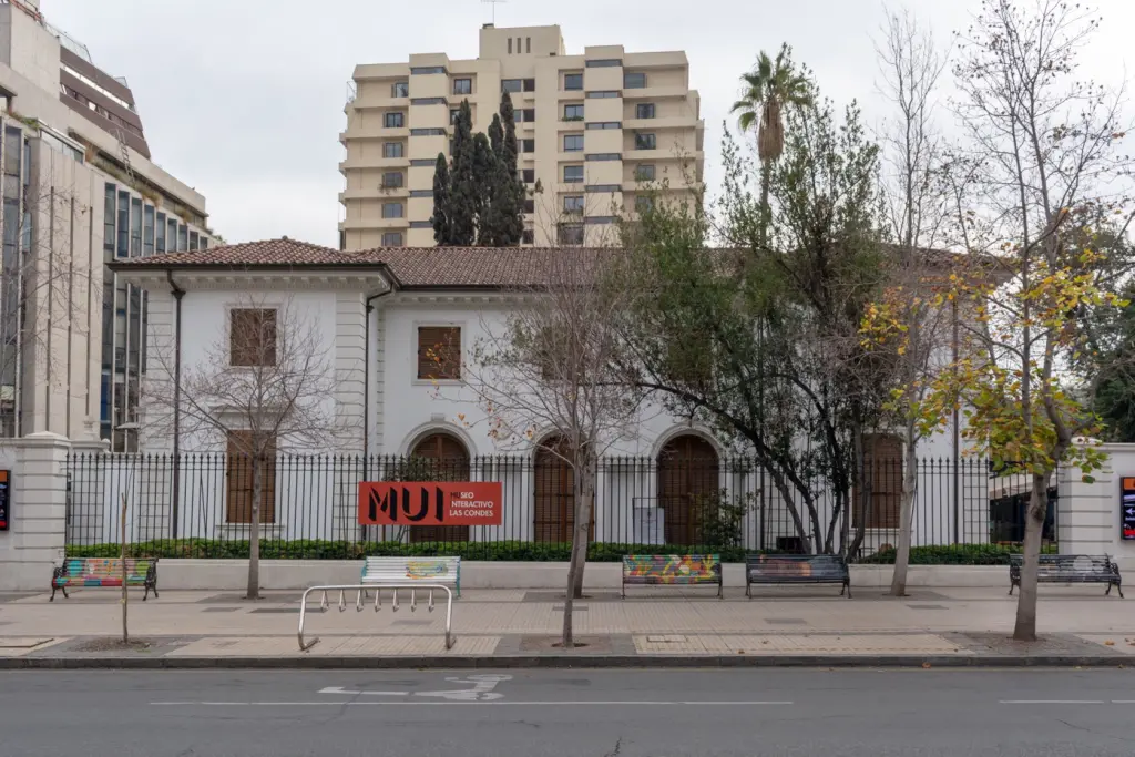 MUI