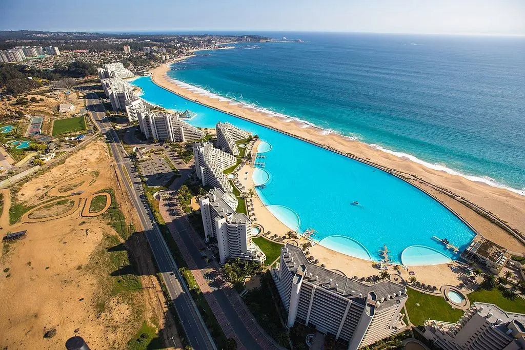 Piscina mas grande 1.jpg