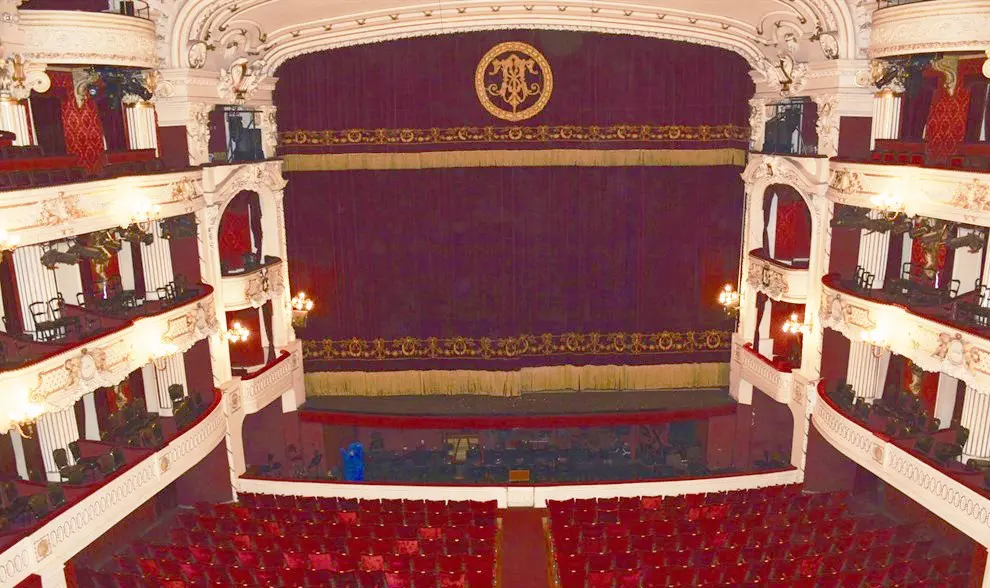 Teatro Municipal de Santiago, o palco mais antigo do Chile 5 Teatro Municipal Santiago Chile35.jpg