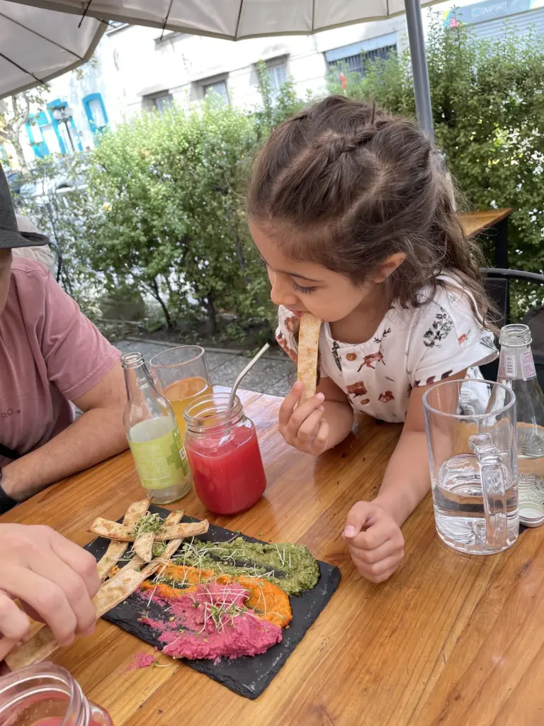 Chile com crianças: 5 dicas para ajudar na alimentação dos pequenos 1 refeicao5